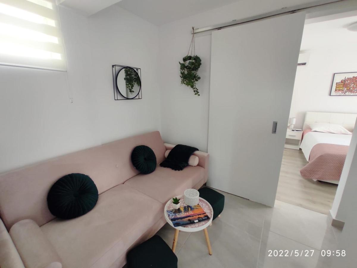 Apartments Mia Bibinje Luaran gambar