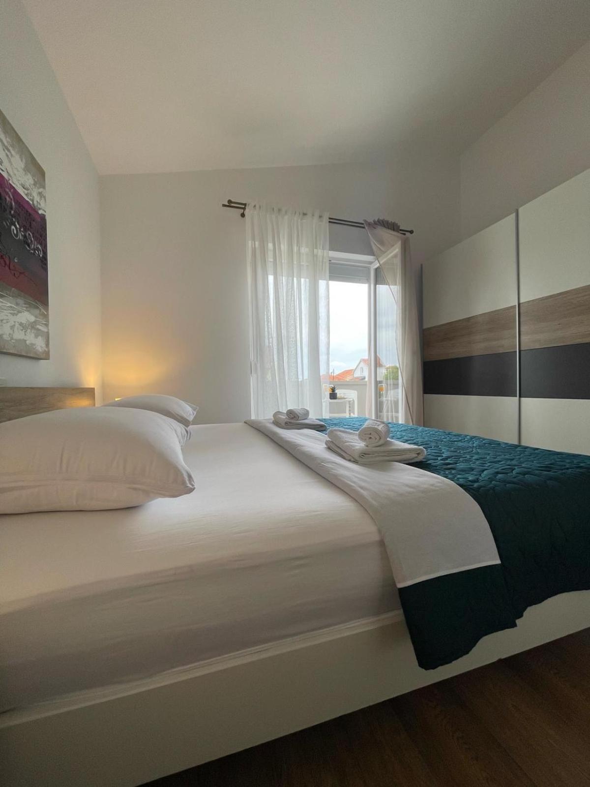 Apartments Mia Bibinje Luaran gambar