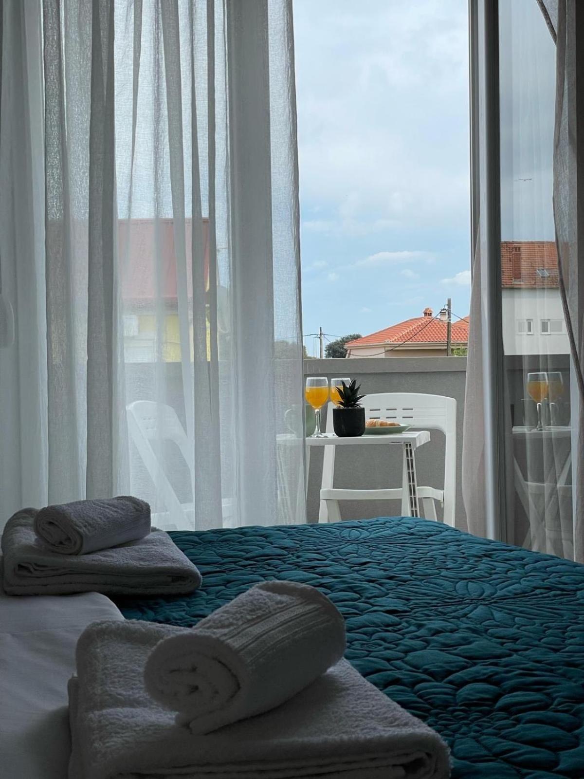 Apartments Mia Bibinje Luaran gambar
